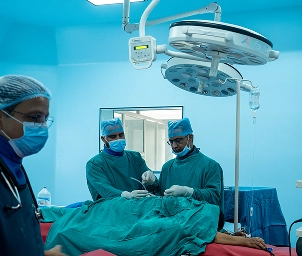 surgeons-performing-surgery